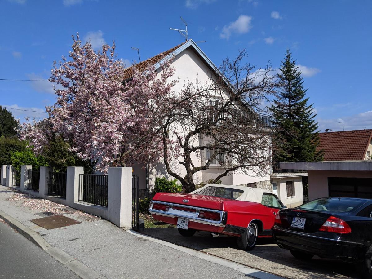 Twin-Magnolias Condo With Garden, Parking & Ev Station Загреб Екстериор снимка