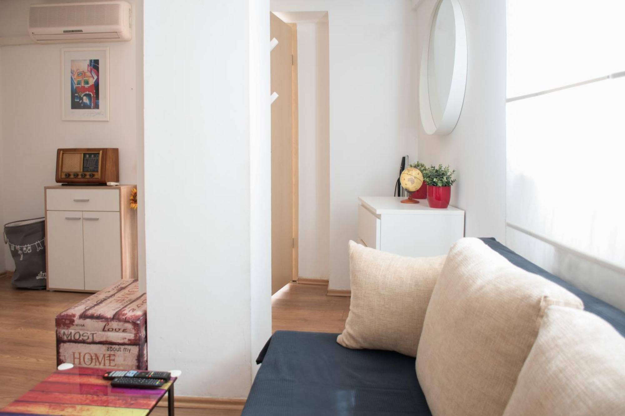 Twin-Magnolias Condo With Garden, Parking & Ev Station Загреб Екстериор снимка